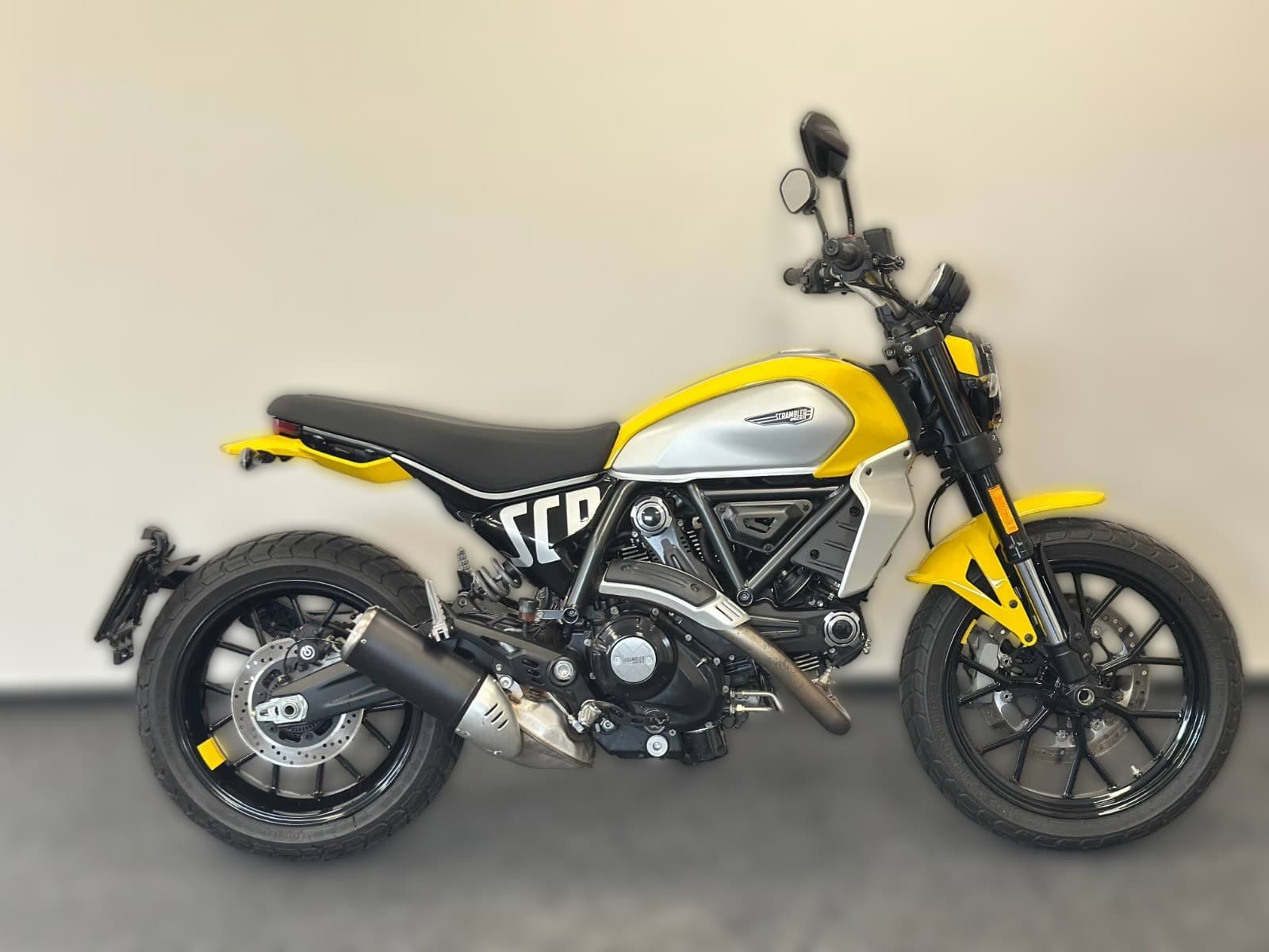 2023 Ducati Ducati Scrambler - 9 595 km - Fotka 1