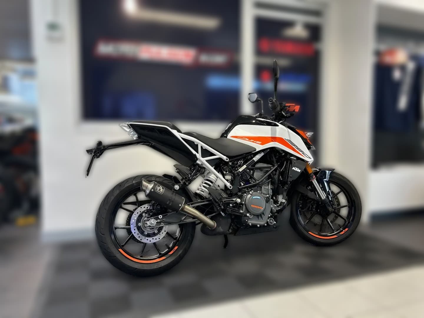 2023 KTM KTM 390 Duke - 6 000 km - Fotka 1