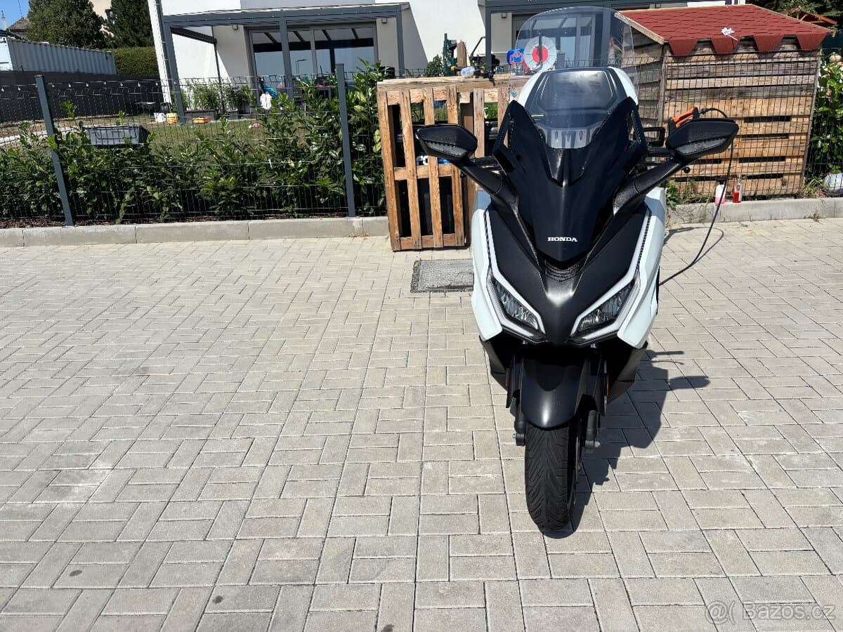 2025 Honda Honda Forza 125 - 21 700 km - Fotka 1