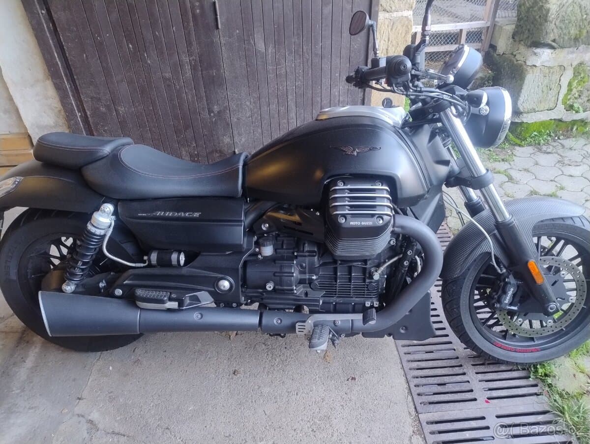 2015 Moto Guzzi Audace - 8 310 km - Fotka 1