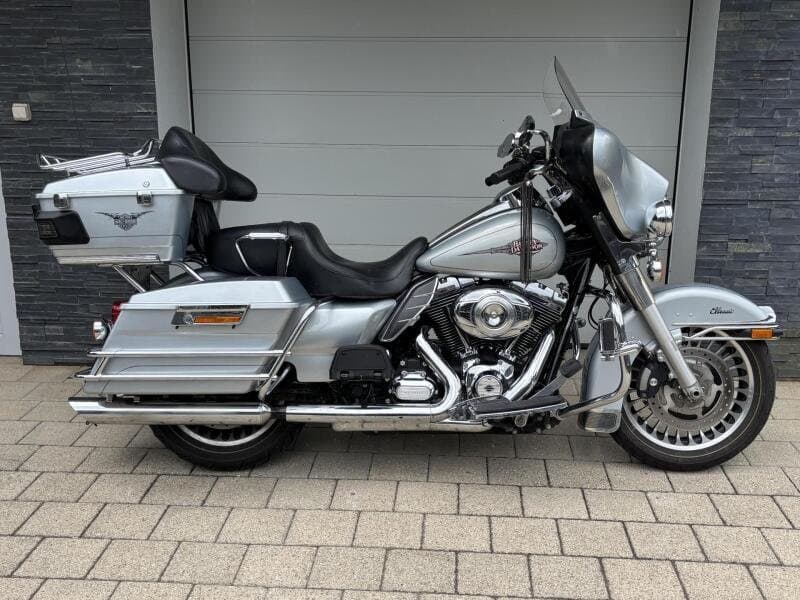 2011 Harley-Davidson Harley-Davidson Touring - 20 000 km - Fotka 1