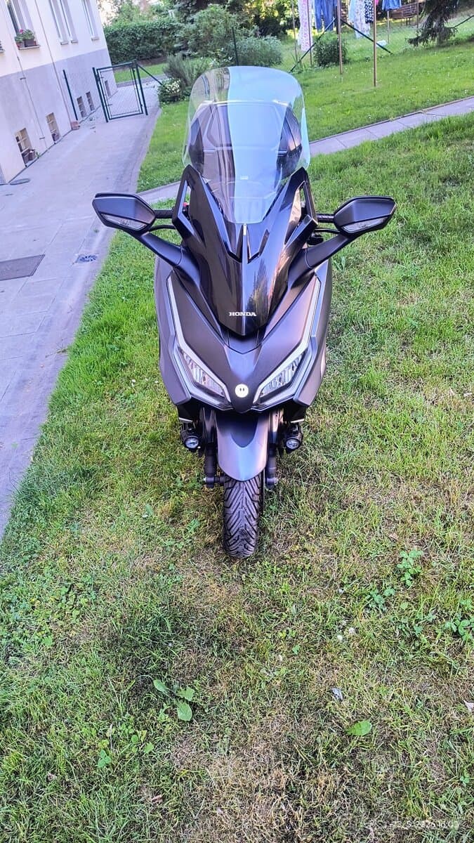 2023 Honda Honda Forza 350 - 17 000 km - Fotka 1