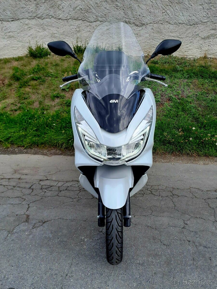 2016 Honda Honda PCX 125 - 23 000 km - Fotka 1