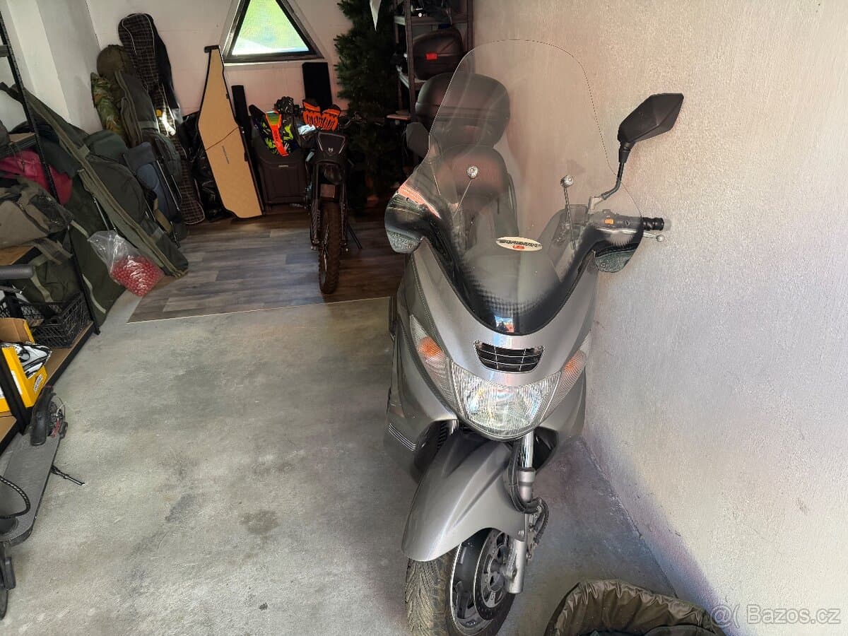 2009 Suzuki Burgman 125/200/400/650 - 36 000 km - Fotka 1