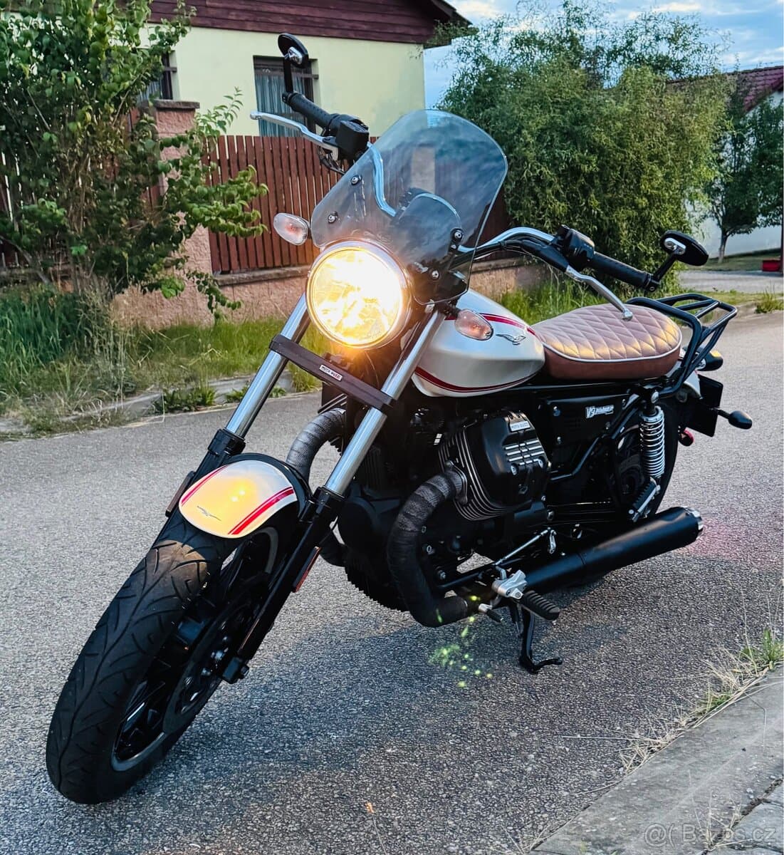 2017 Moto Guzzi Moto Guzzi V9 - 15 151 km - Fotka 1