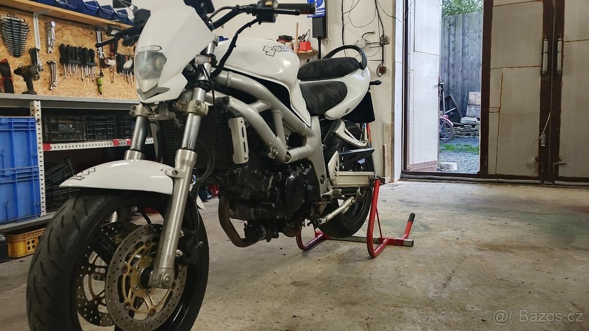 2002 Suzuki Suzuki SV650 - 29 574 km - Fotka 1