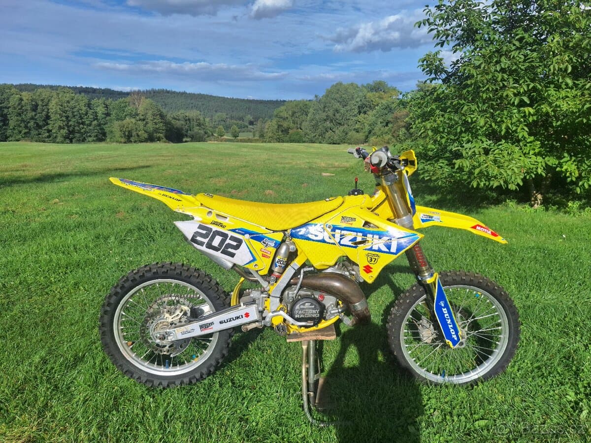 2008 Suzuki RM 125 - 180 km - Fotka 1