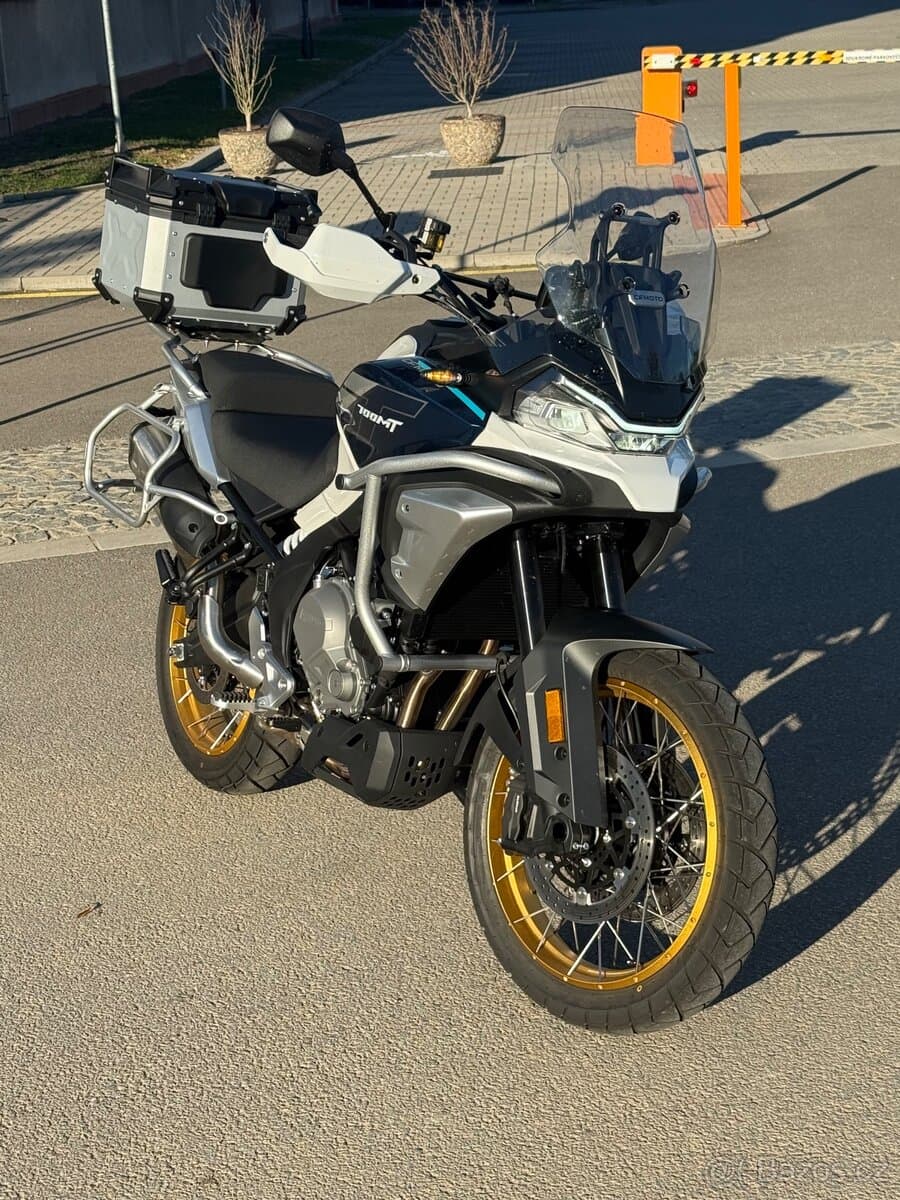2026 CF Moto CF Moto 700 MT - 500 km - Fotka 1
