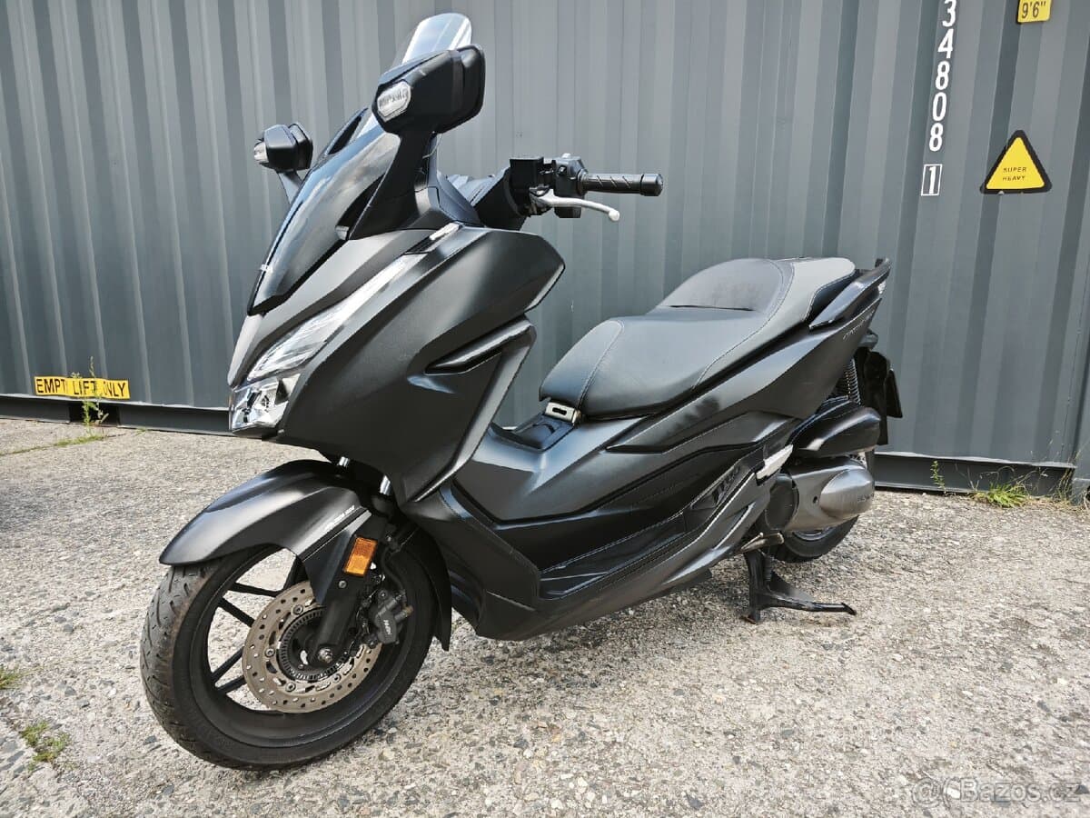 2018 Honda Honda Forza 300 - 32 104 km - Fotka 1