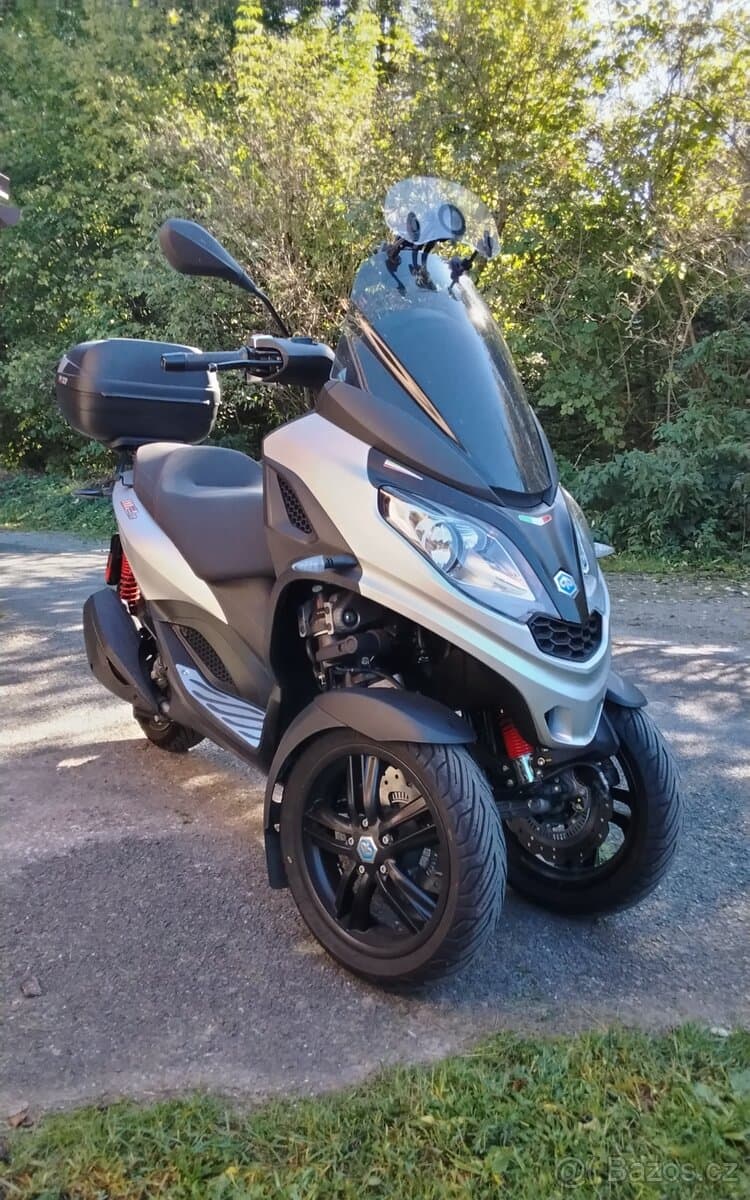 2026 Piaggio Piaggio MP3 - 3 300 km - Fotka 1