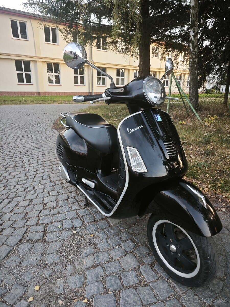 2012 Piaggio Piaggio Vespa GTS - 24 942 km - Fotka 1
