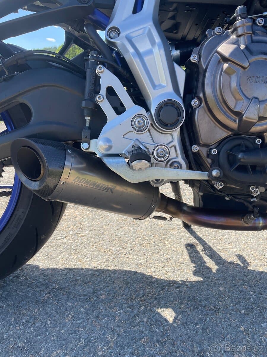 2015 Yamaha Yamaha MT-07 - 42 100 km - Fotka 1