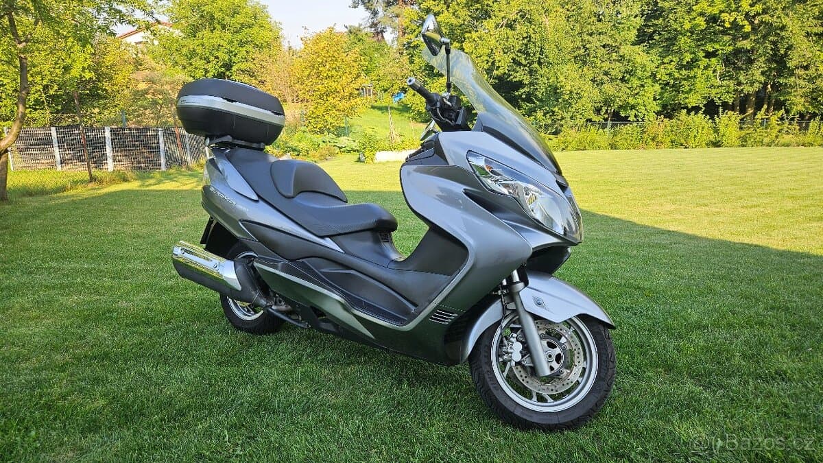 2007 Suzuki Burgman 125/200/400/650 - 40 250 km - Fotka 1