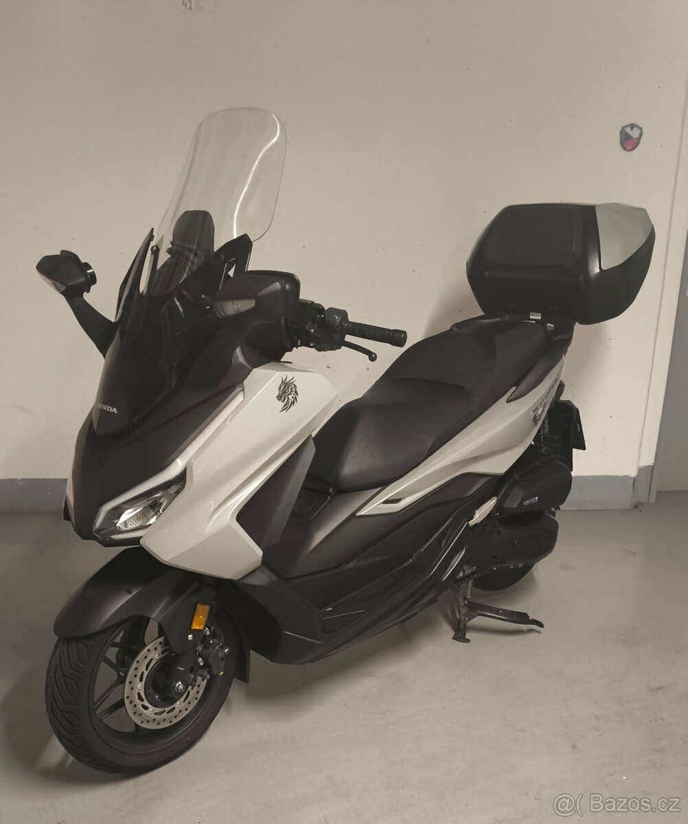 2025 Honda Honda Forza 125 - 4 900 km - Fotka 1
