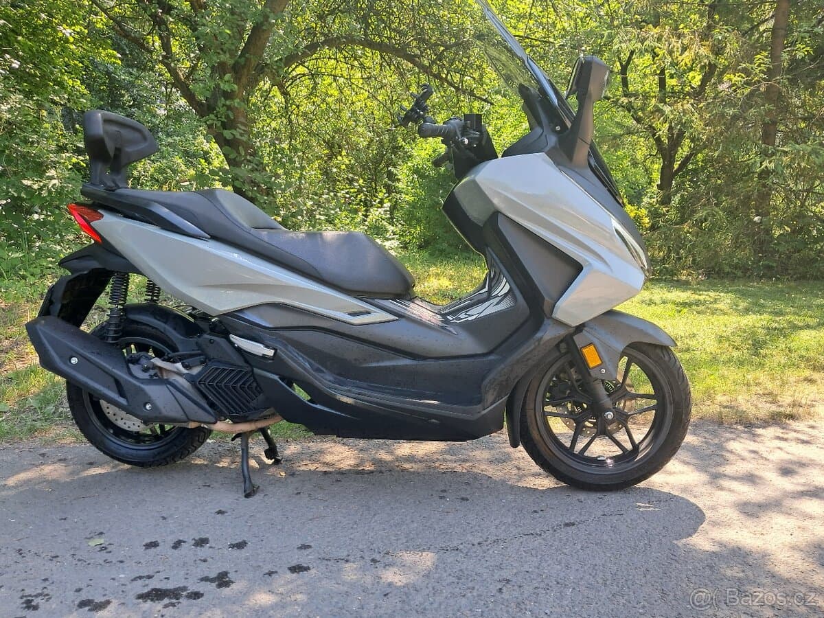 2024 Honda Honda Forza 125 - 9 500 km - Fotka 1