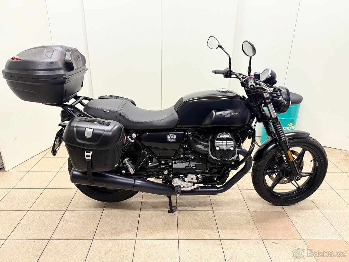 2022 Moto Guzzi Moto Guzzi V7 - 3 500 km - Fotka 1