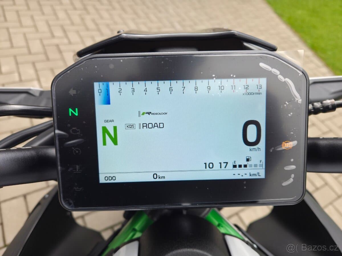 2027 Kawasaki Kawasaki Z900 - 6 380 km - Fotka 1