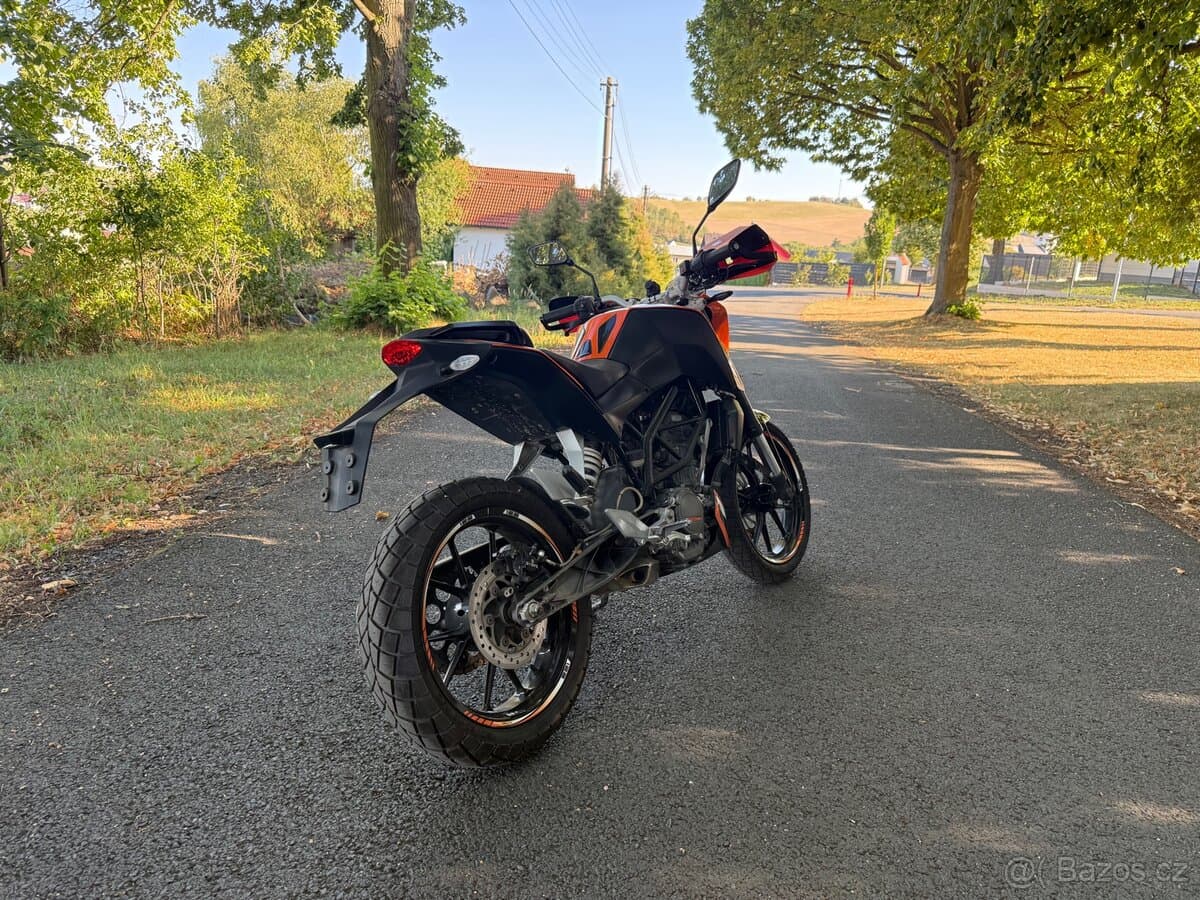 2011 KTM KTM 125 Duke - 49 200 km - Fotka 1