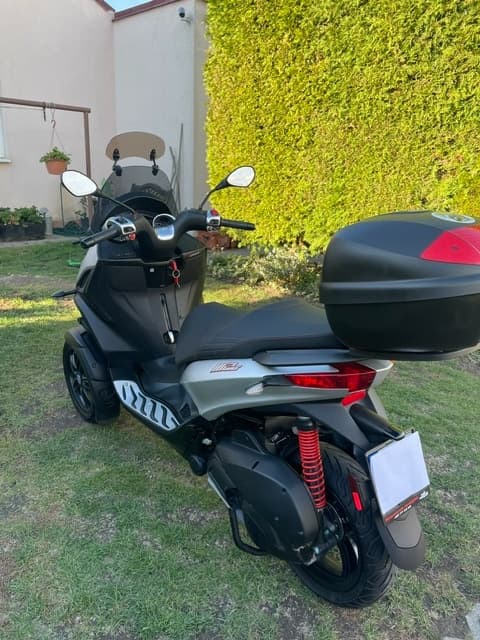 2022 Piaggio Piaggio MP3 - 5 550 km - Fotka 1