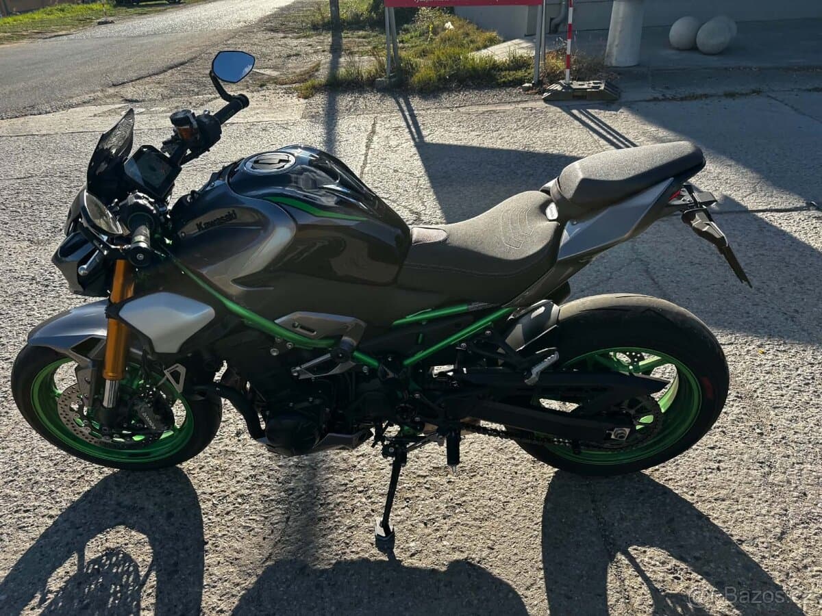 2025 Kawasaki Kawasaki Z900 - 8 041 km - Fotka 1