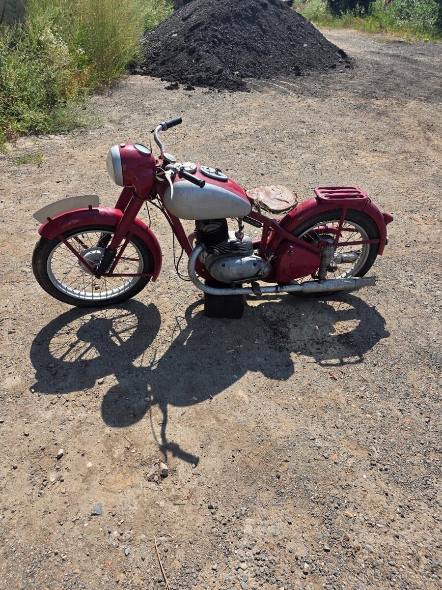 1950 Jawa JAWA 250 Pérák - 2 000 km - Fotka 1
