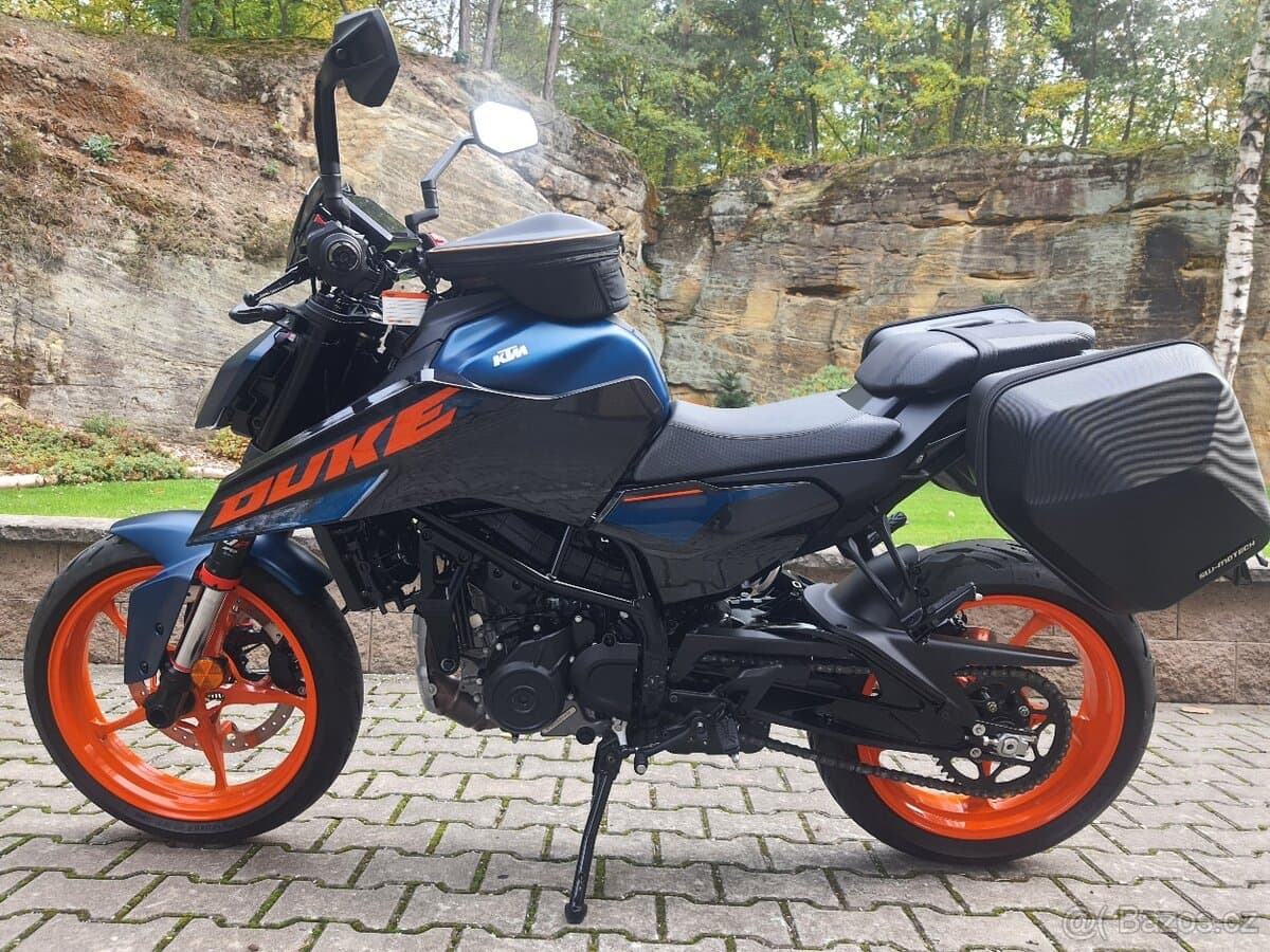 2024 KTM KTM 125 Duke - 1 700 km - Fotka 1