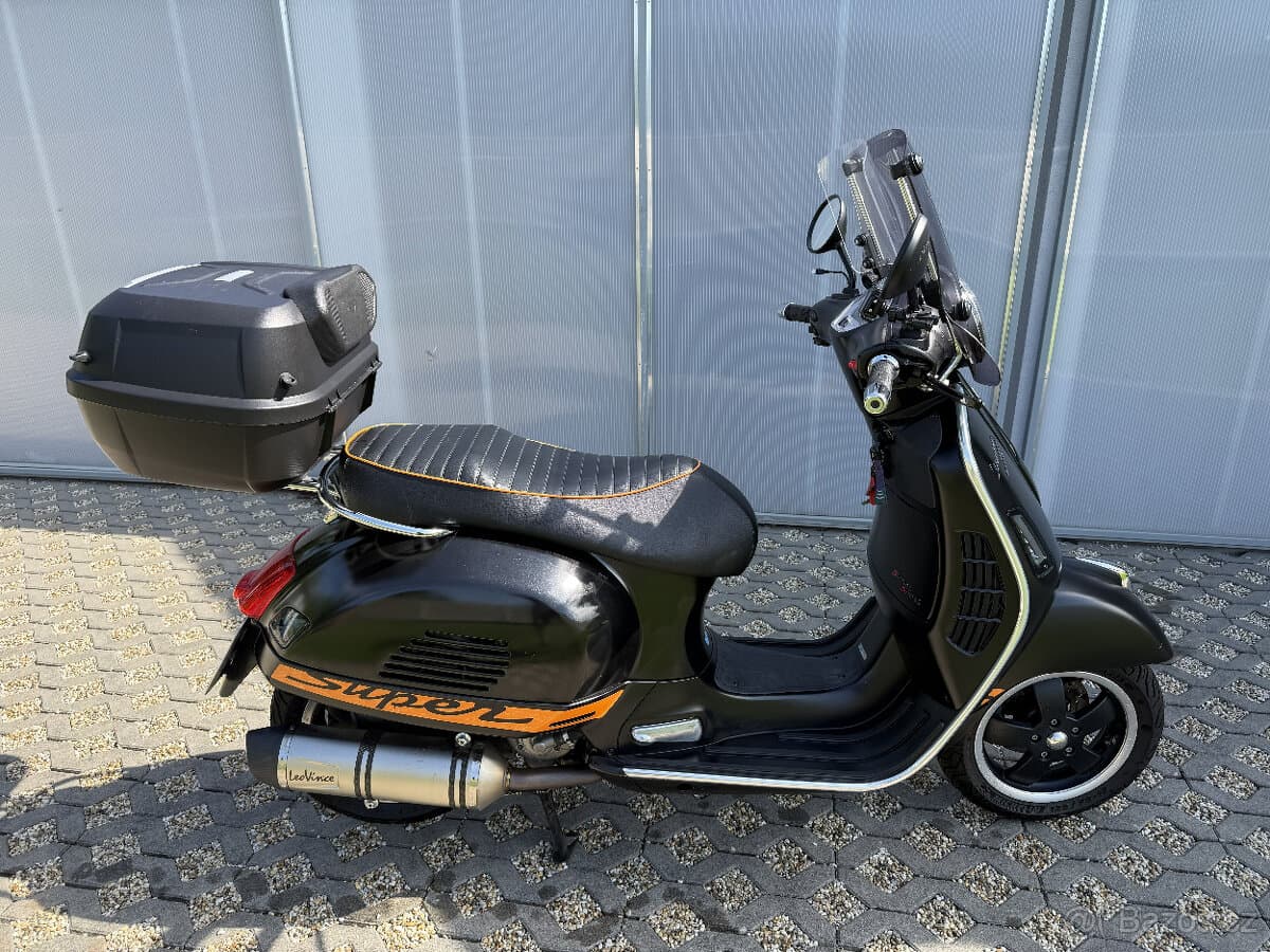 2013 Piaggio Piaggio Vespa GTS - 9 000 km - Fotka 1