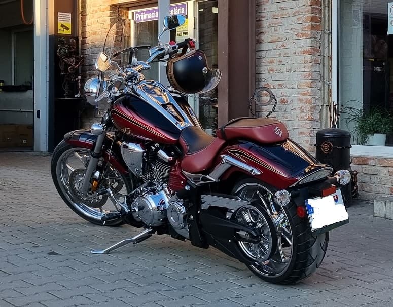2013 Yamaha Raider - 18 000 km - Fotka 1