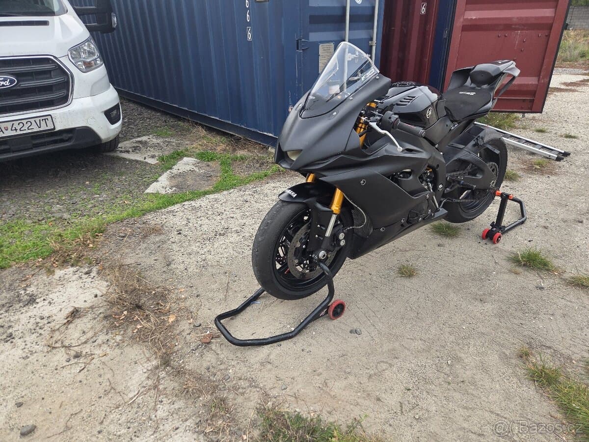 2024 Yamaha Yamaha YZF-R6 - 35 km - Fotka 1