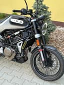 2021 Husqvarna Husqvarna Svartpilen 401 - 11 600 km - Náhled 9