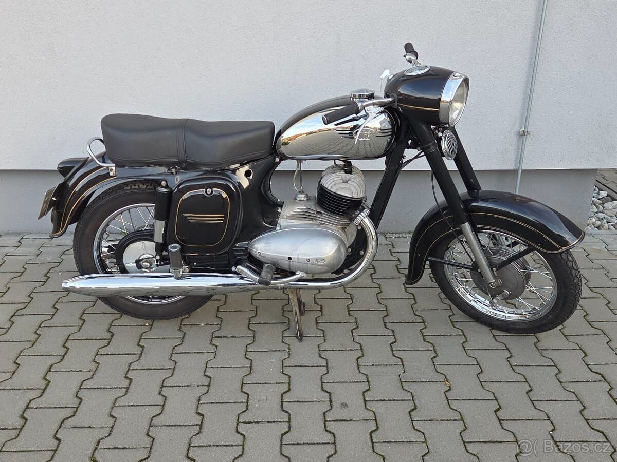 1961 Jawa JAWA 350 Kývačka Panelka - 200 km - Fotka 1
