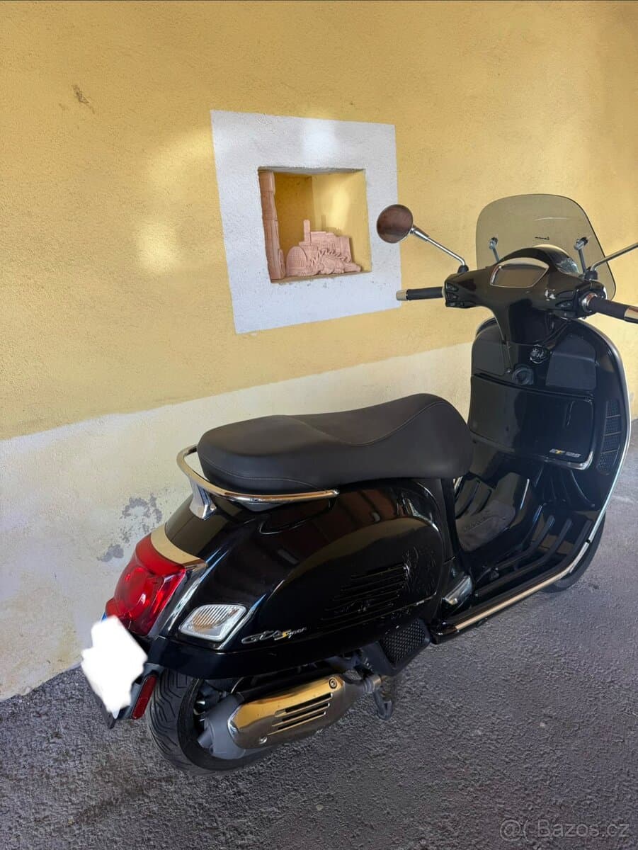 2020 Piaggio Piaggio Vespa GTS - 38 000 km - Fotka 1