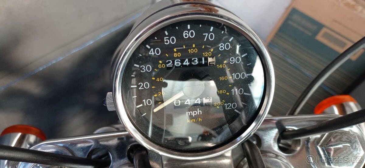 2000 Suzuki Intruder - 42 300 km - Fotka 1