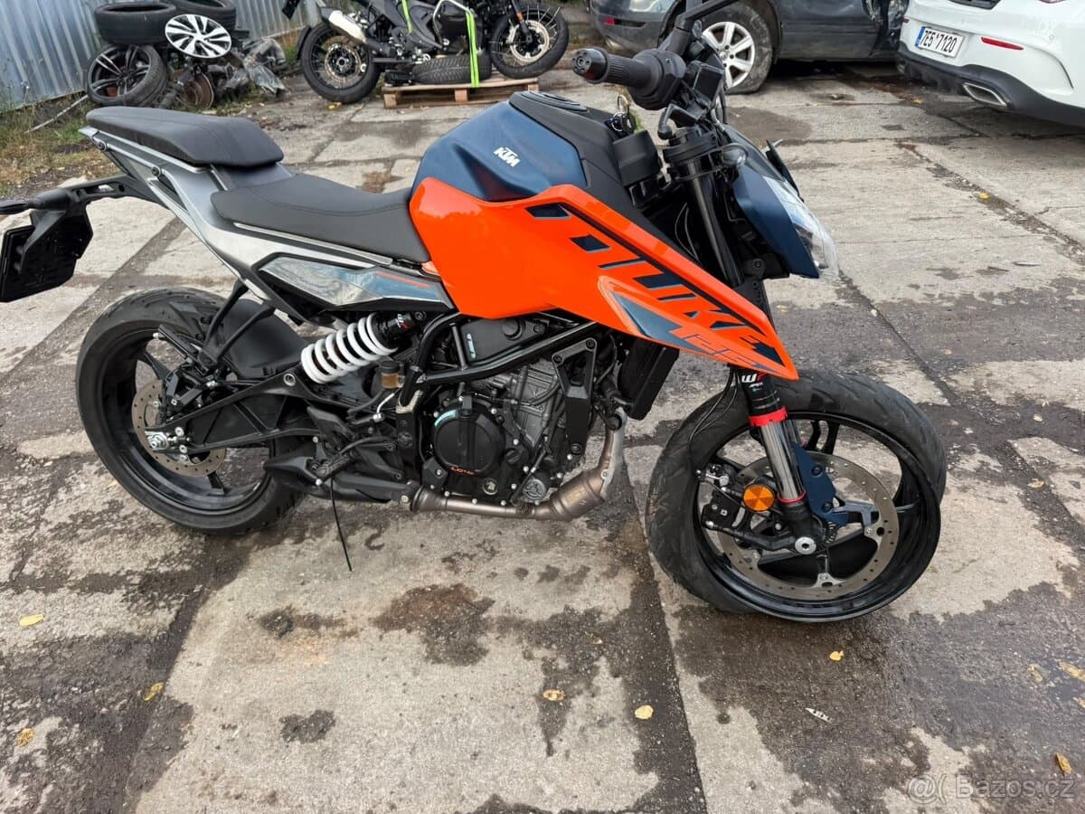 2026 KTM KTM 125 Duke - 2 500 km - Fotka 1