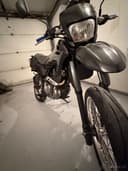 2027 Suzuki DR 125 SM - 2 000 km - Náhled 4