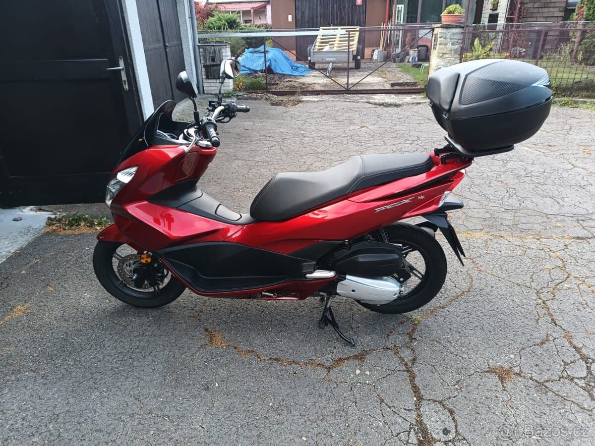 2017 Honda Honda PCX 125 - 23 700 km - Fotka 1