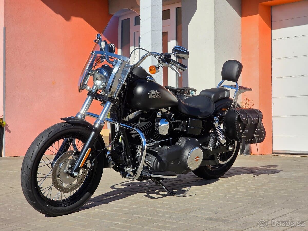 2013 Harley-Davidson Dyna - 20 450 km - Fotka 1