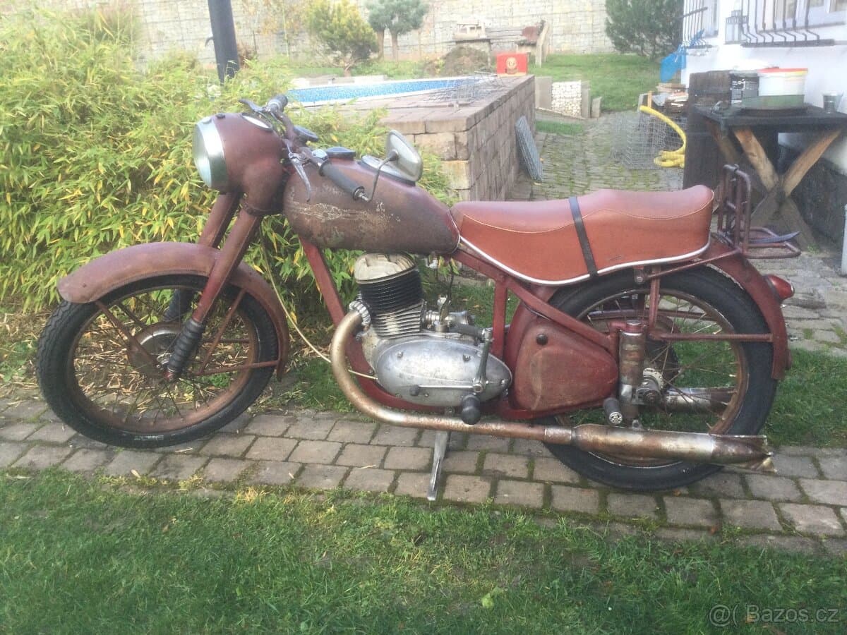 1951 Jawa JAWA 250 Pérák - 2 km - Fotka 1