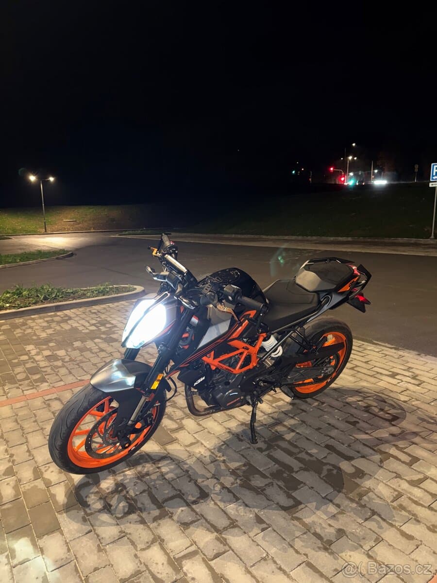 2021 KTM KTM 125 Duke - 19 000 km - Fotka 1