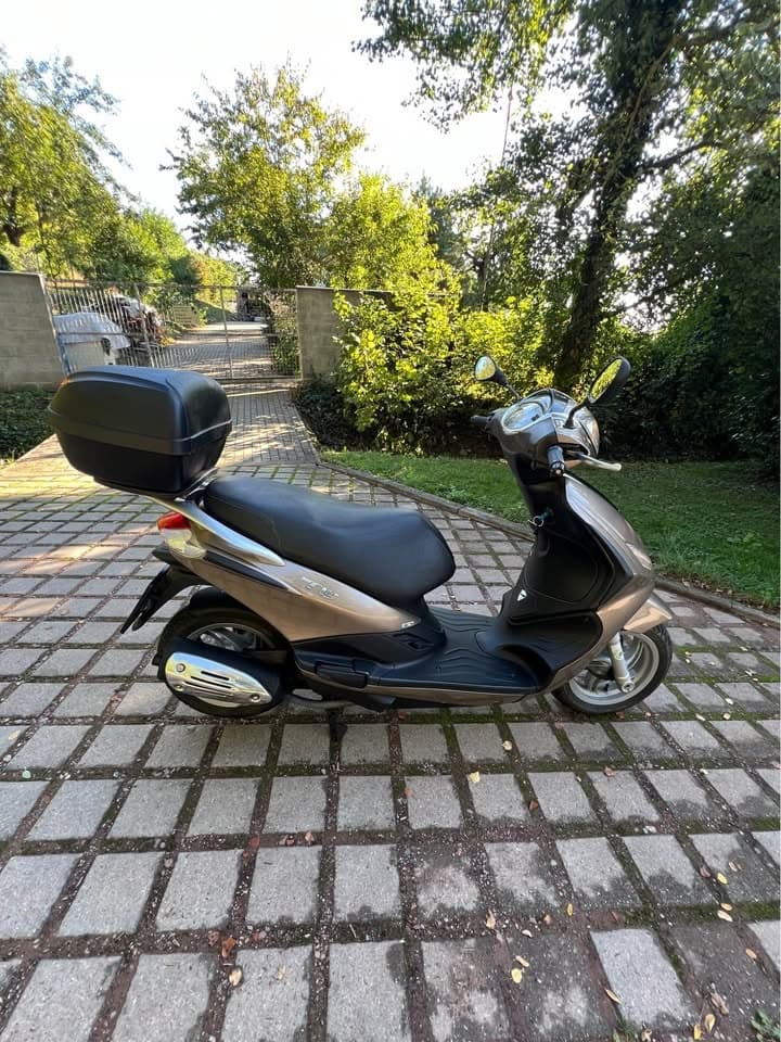 2015 Piaggio Fly 50/100/125/150 - 11 213 km - Fotka 1