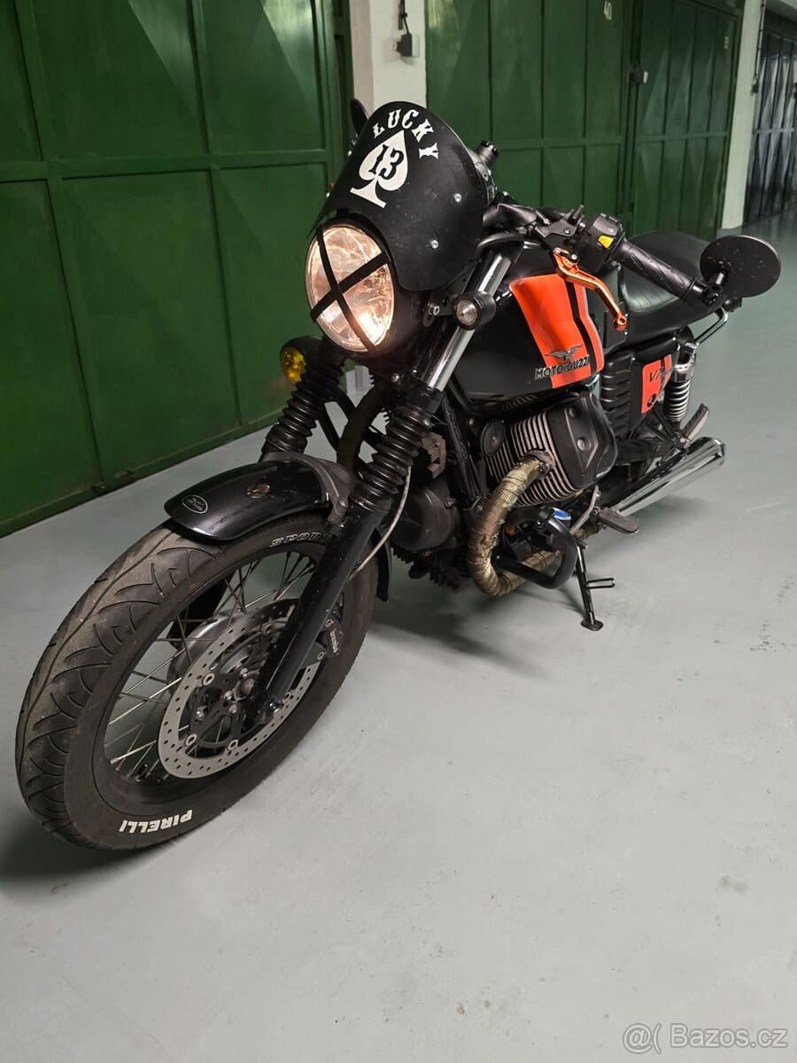 2013 Moto Guzzi Moto Guzzi V7 - 20 600 km - Fotka 1