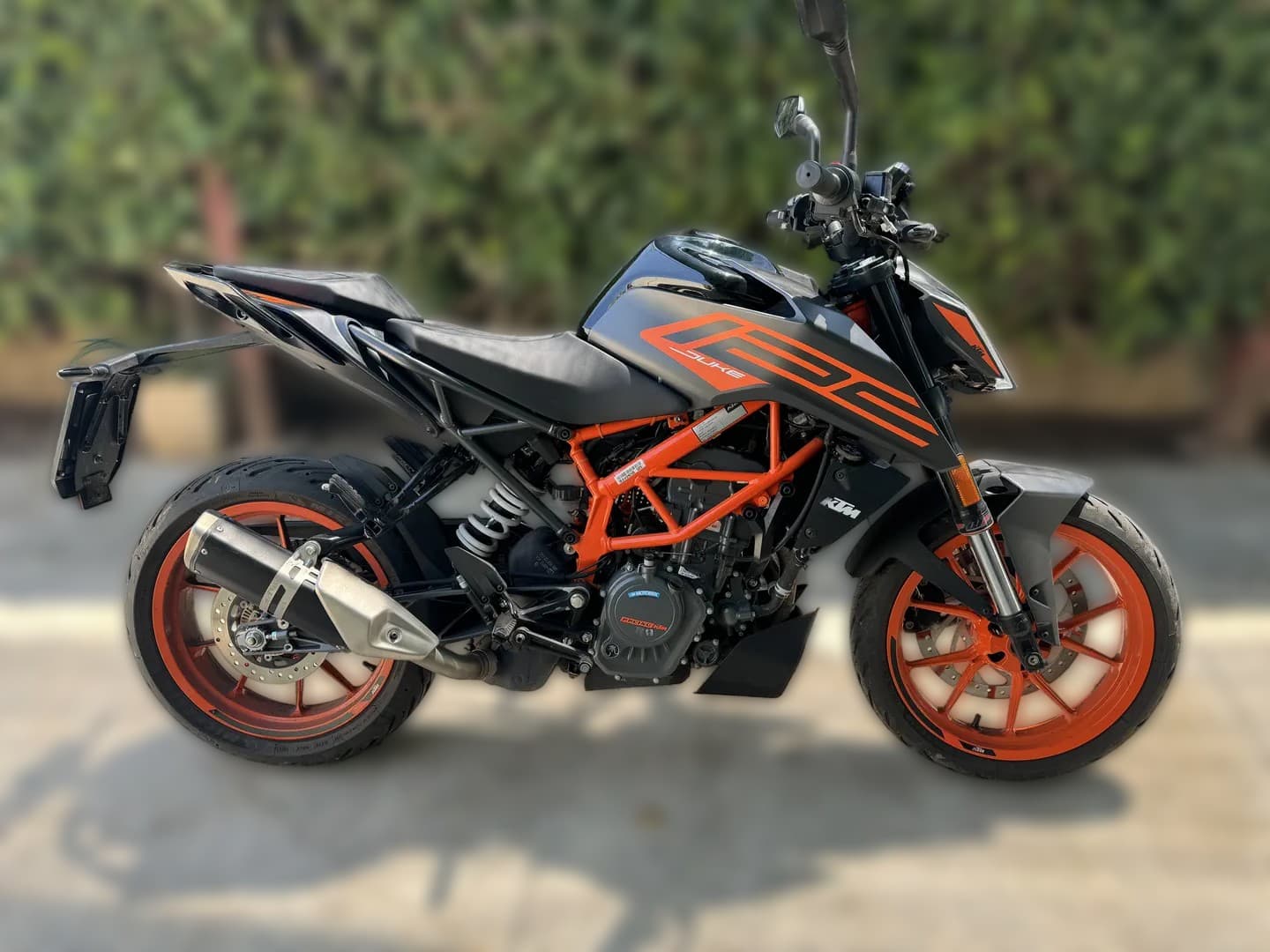 2022 KTM KTM 125 Duke - 9 200 km - Fotka 1