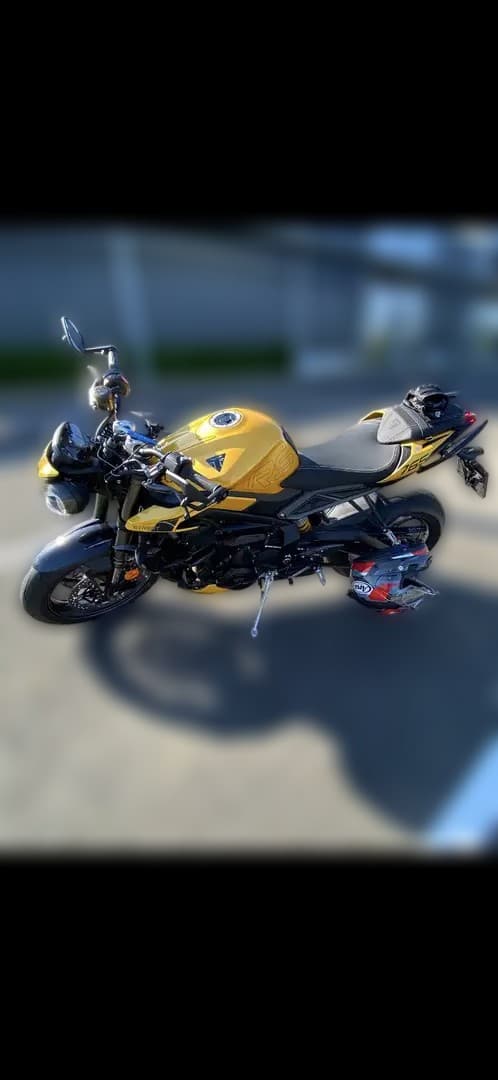 2025 Triumph Triumph Street Triple 765 - 3 546 km - Fotka 1