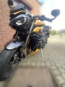 2025 Triumph Triumph Street Triple 765 - 3 546 km - Náhled 10