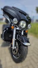 2017 Harley-Davidson Harley-Davidson Touring - 43 542 km - Náhled 3