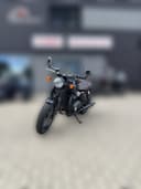2025 Triumph Triumph Bonneville T120 - 3 325 km - Náhled 1