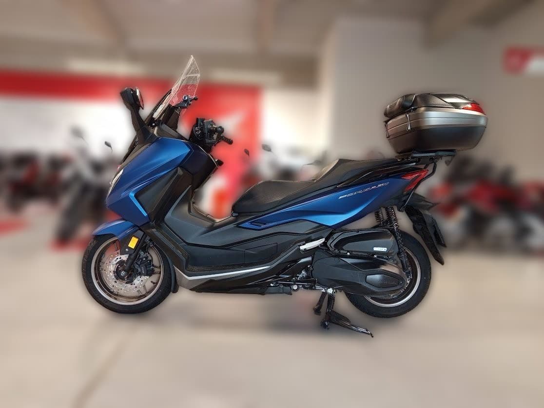 2023 Honda Honda Forza 350 - 6 250 km - Fotka 1