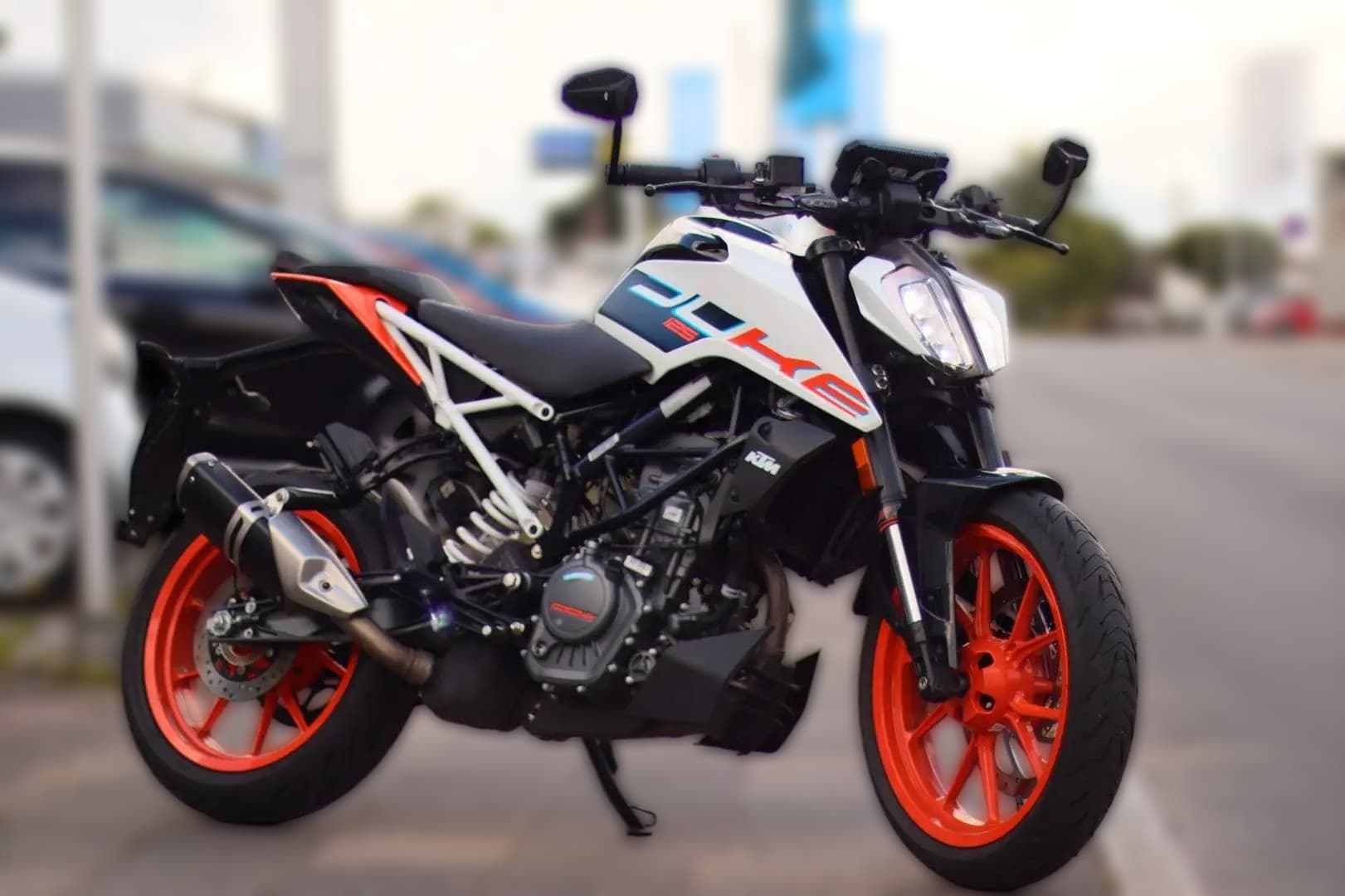 2025 KTM KTM 125 Duke - 2 700 km - Fotka 1