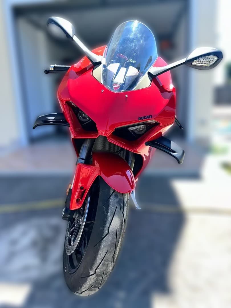 2023 Ducati Ducati Panigale V4 - 3 980 km - Fotka 1