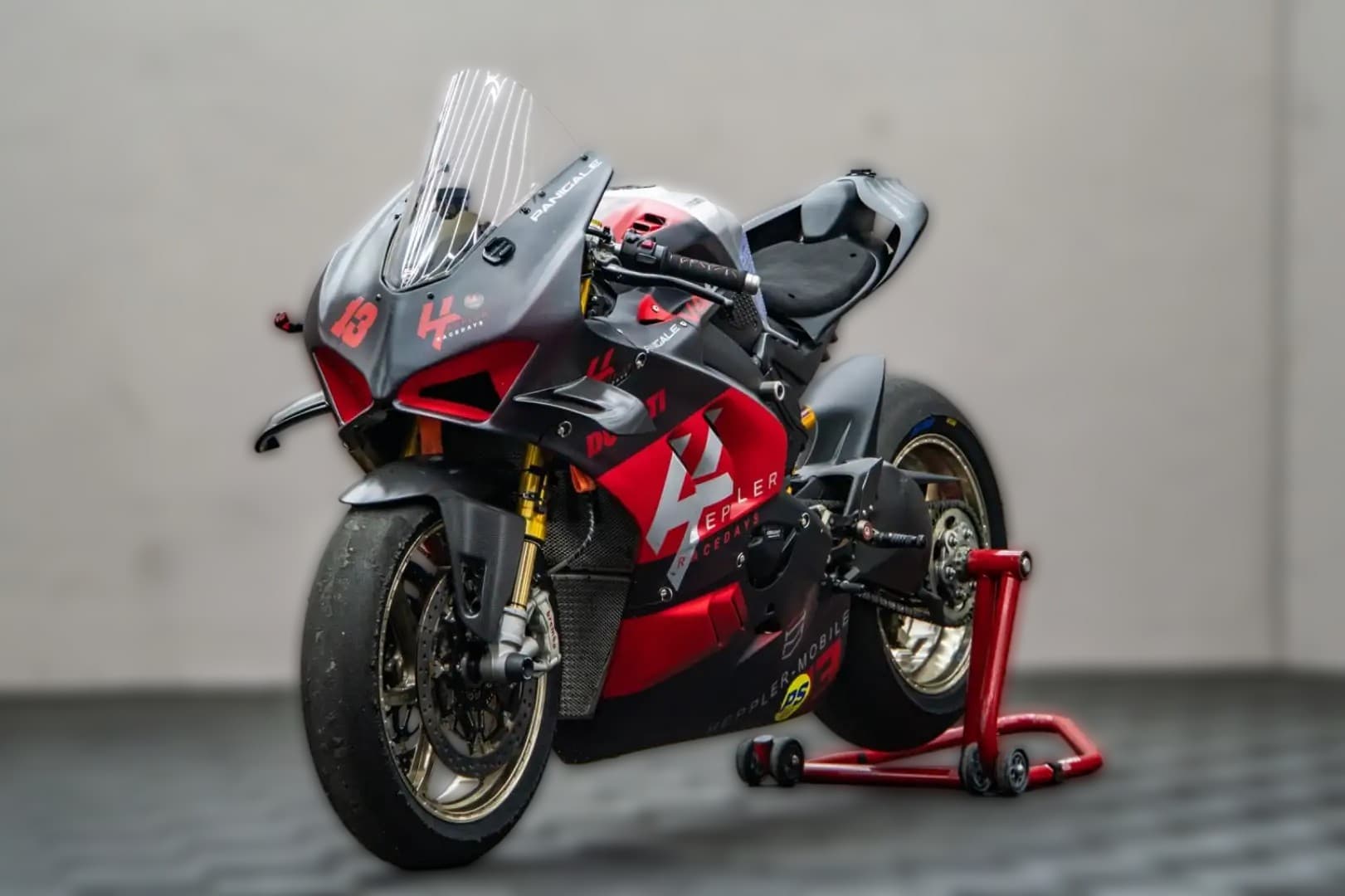 2024 Ducati Ducati Panigale V4 - 3 500 km - Fotka 1
